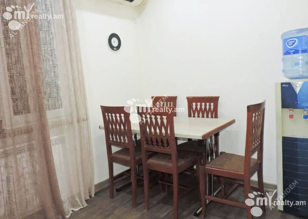 Купить 4 комнатную квартиру Абовян ул, Центр Ереван, 159948