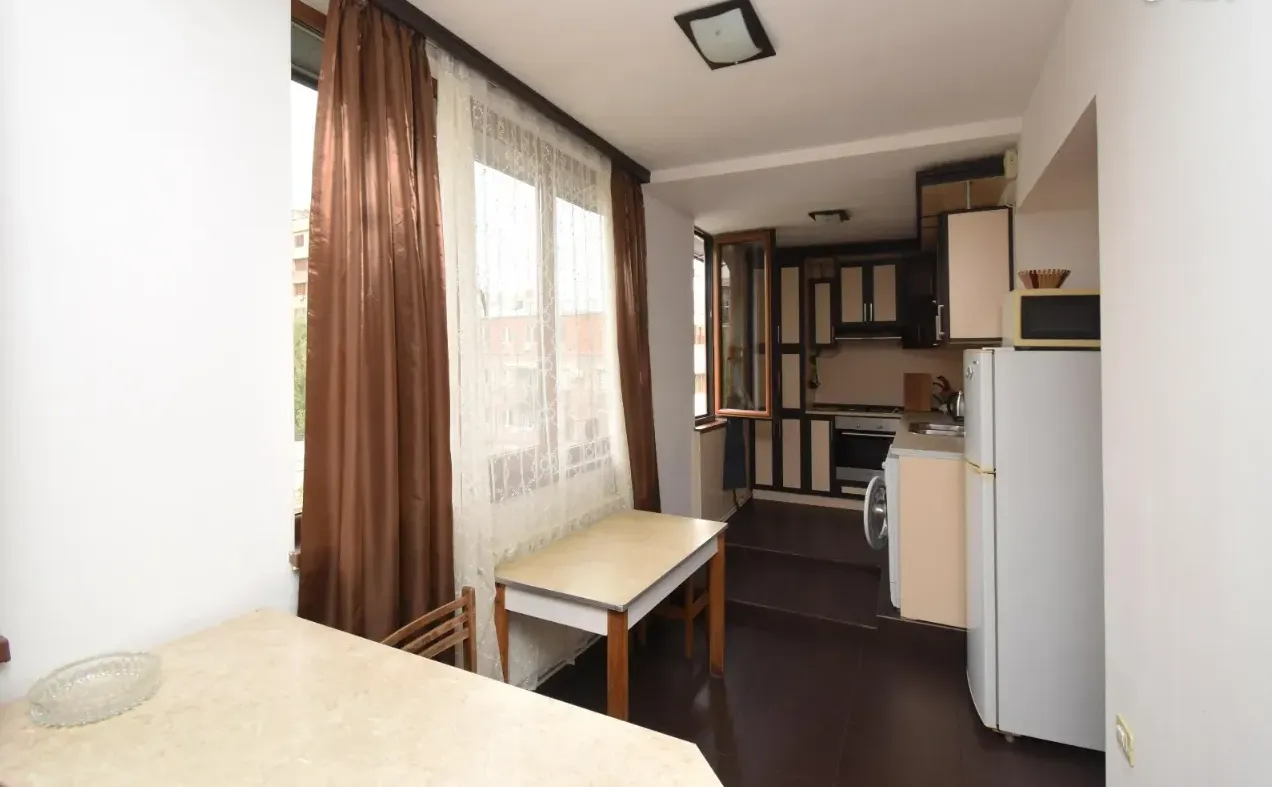 3 bedroom apartment for sale Azatutyan Ave, Arabkir Yerevan, 160405