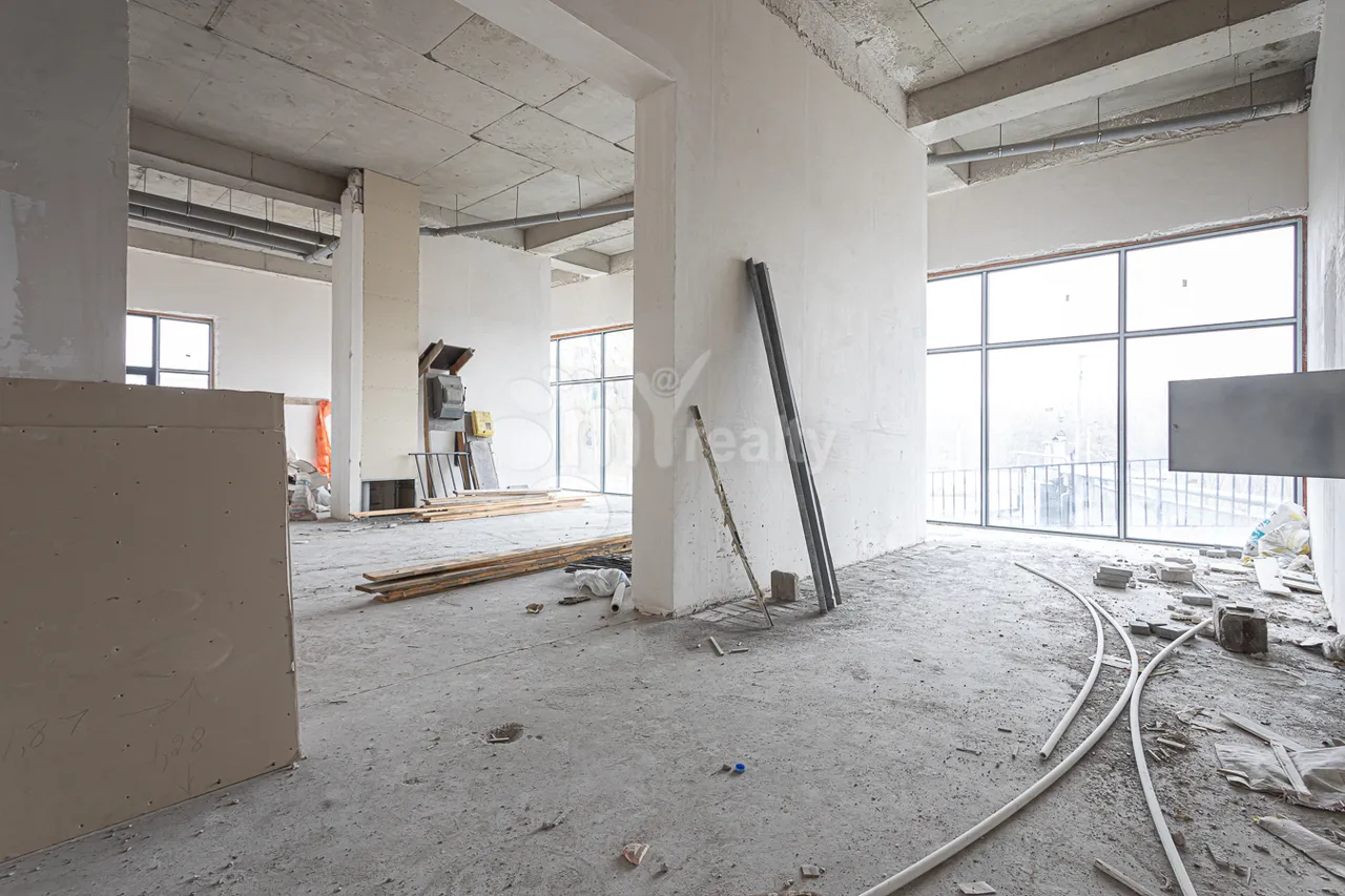 Commercial for sale خیابان خودیاکوف, آوان ایروان, 158558