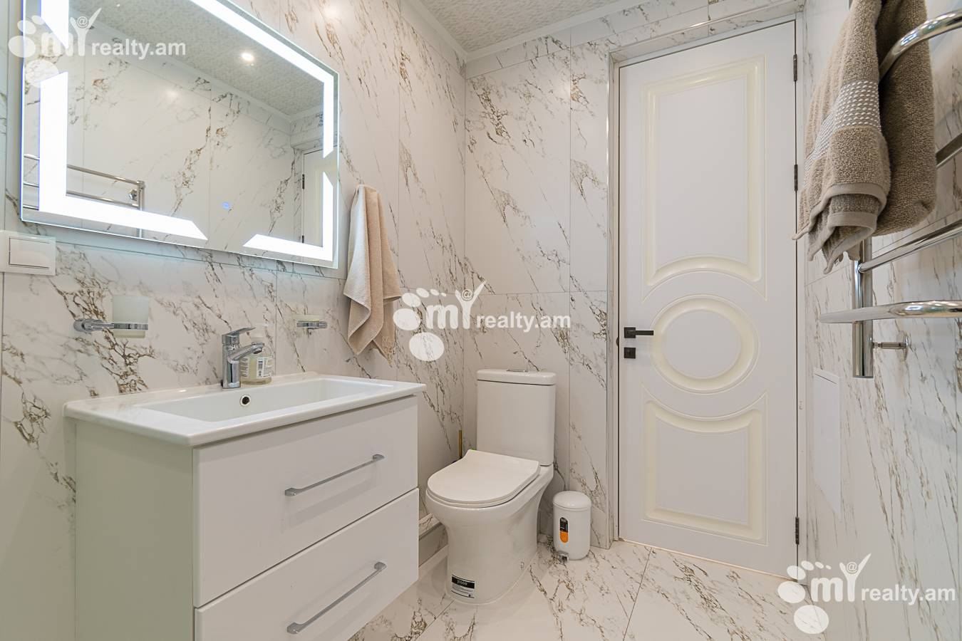 Купить 5 комнатную квартиру Сасна Црер ул., Давташен Ереван, 143122