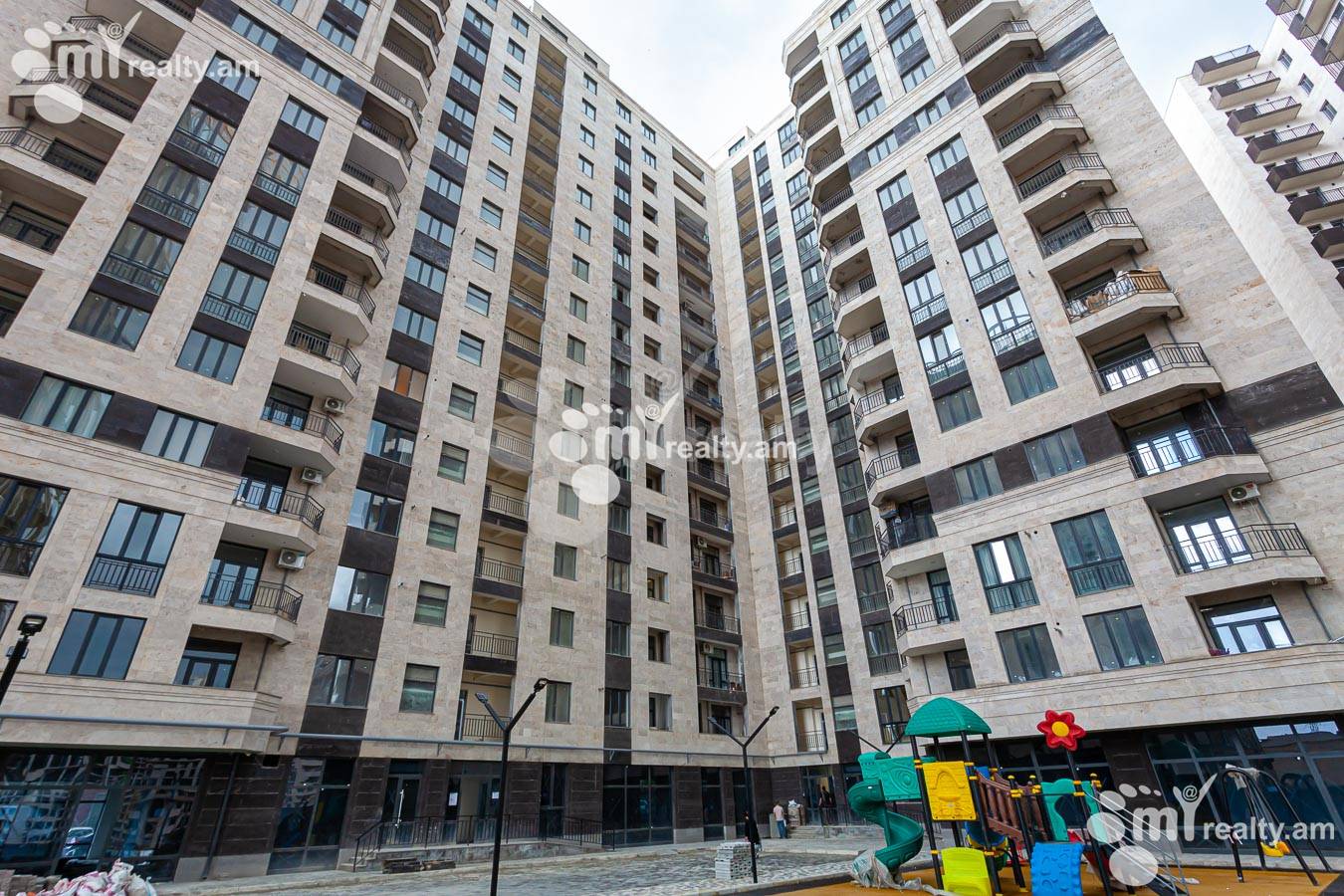 Купить 3 комнатную квартиру Ленинградян, Квартал Ваагни Ереван, 155388