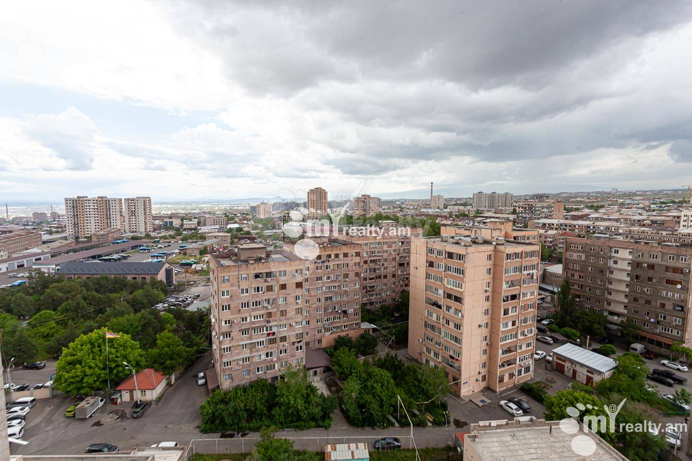 Купить 3 комнатную квартиру Ленинградян, Квартал Ваагни Ереван, 155388