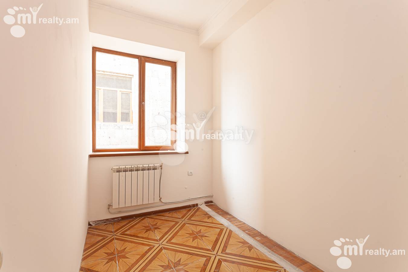 Commercial for sale خیابان Hasratian., آچاپنیاک ایروان, 155404