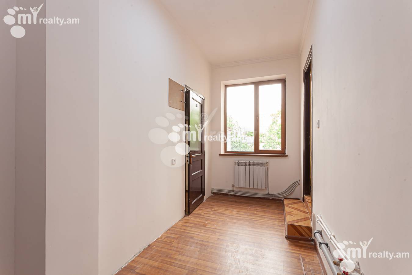 Commercial for sale خیابان Hasratian., آچاپنیاک ایروان, 155404