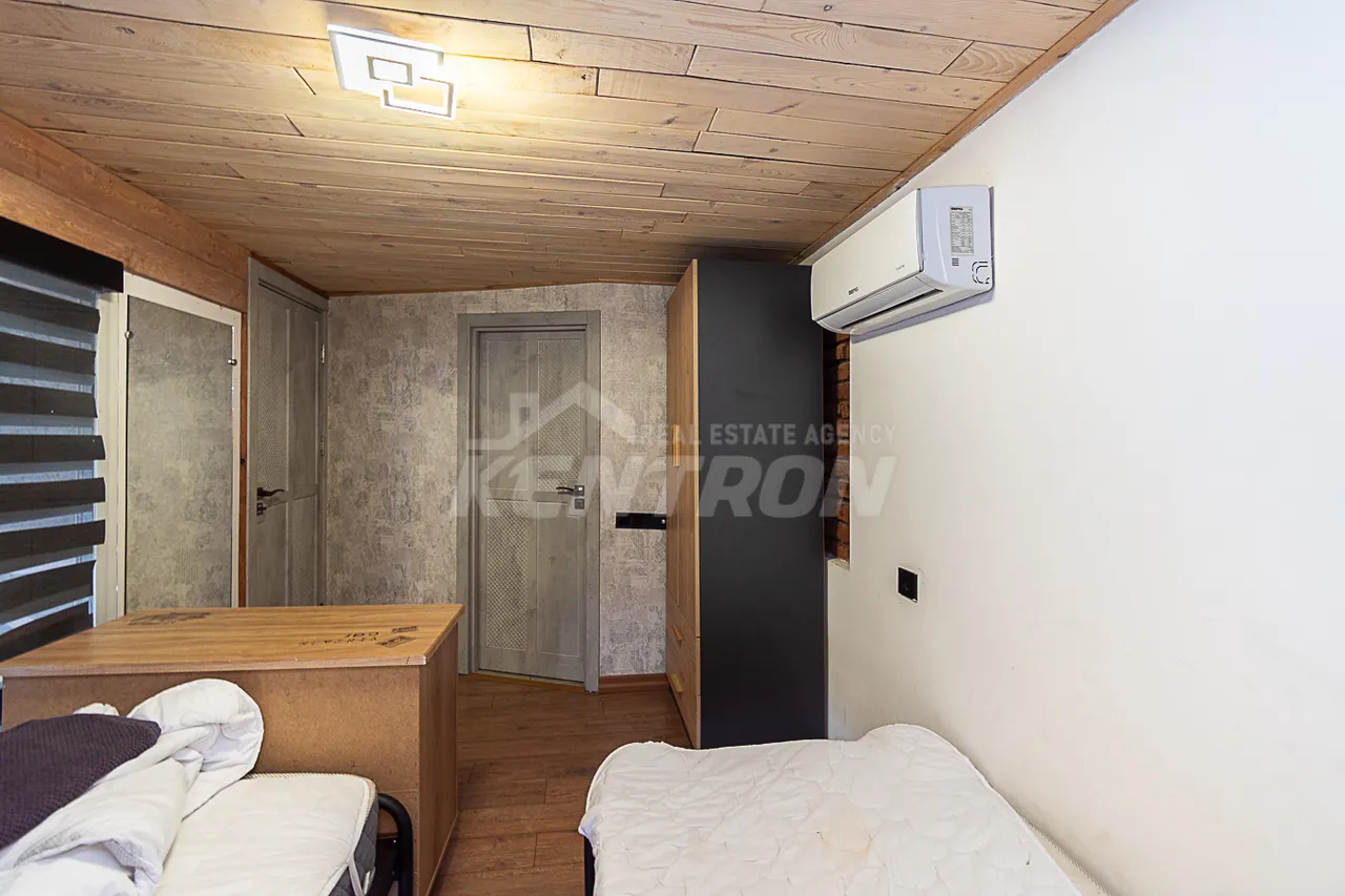 3 bedroom apartment for sale خیابان واردانانتس, مرکز شهر ایروان, 159752