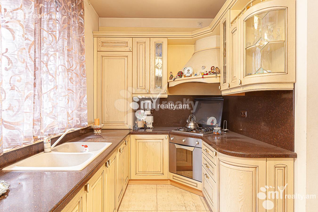 6 bedroom apartment for rent rue d'Amiryan, Center Yerevan, 150506