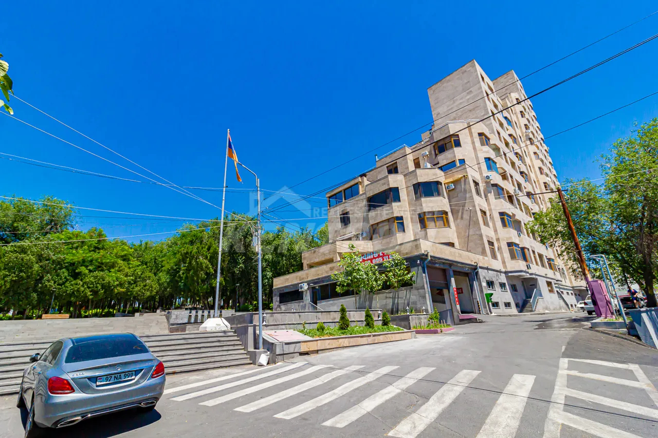 5 bedroom apartment for sale V.Papazyan St, Arabkir Yerevan, 158509