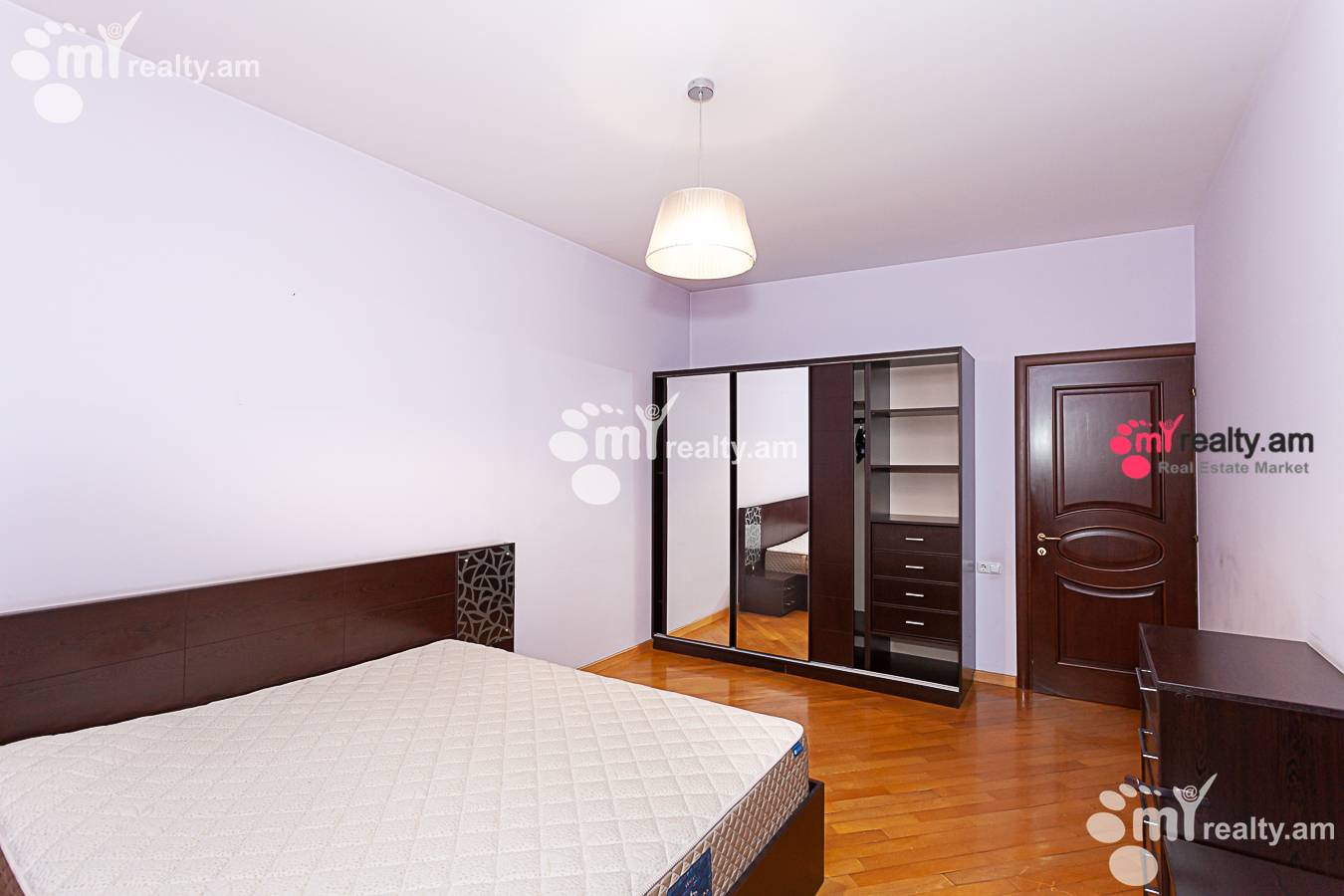 Купить 3 комнатную квартиру Ростом ул, Центр Ереван, 134225