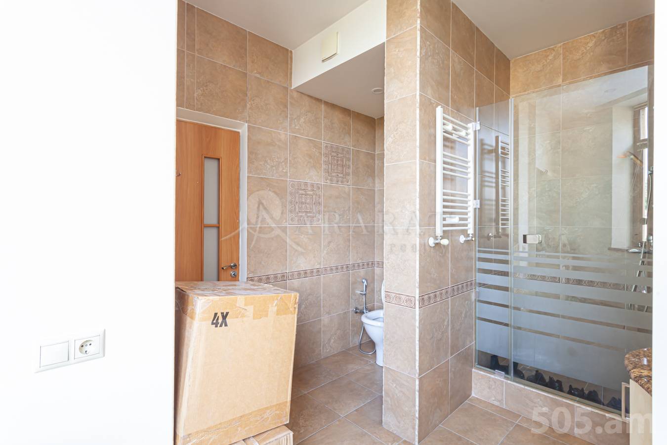 4 bedroom apartment for rent Azatutyan Ave, Arabkir Yerevan, 154351
