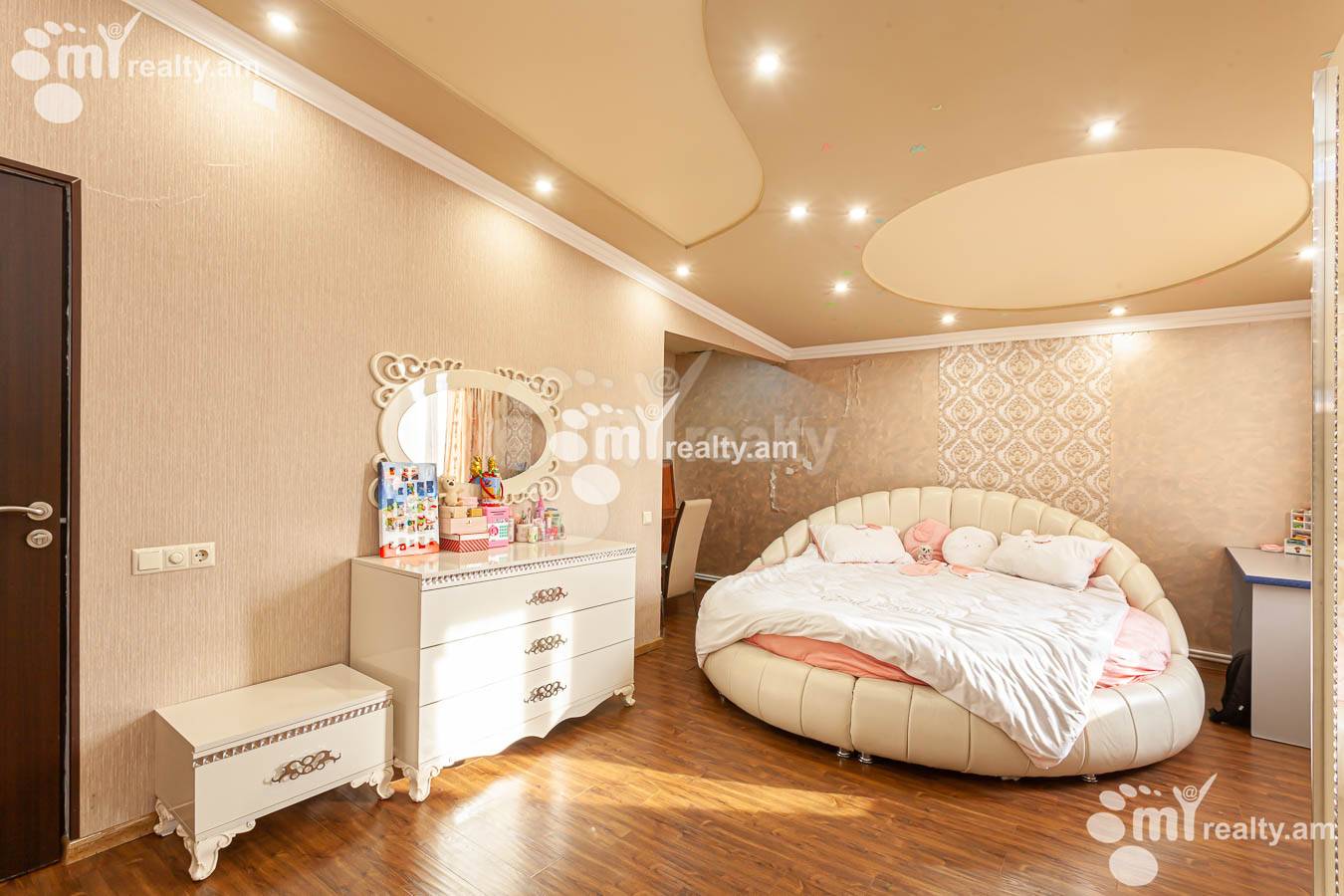 House for sale G 1 dis., Ajapnyak Yerevan, 154156