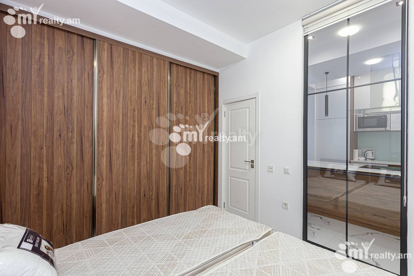 3 սենյականոց բնակարան վարձով Անտառային փող, Կենտրոն Երևան, 154590