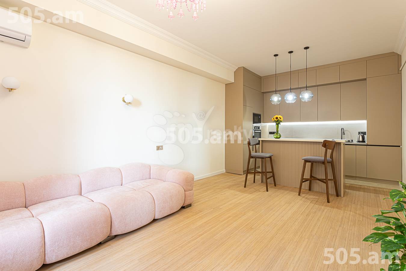 2 սենյականոց բնակարան վարձով Արգիշտի փող, Կենտրոն Երևան, 156996