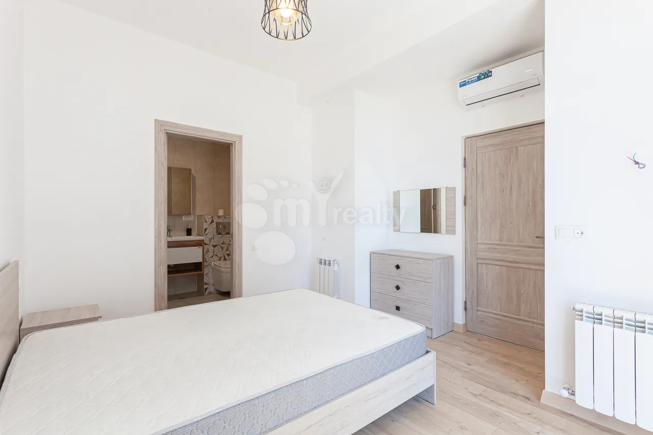 3 bedroom apartment for sale خیابان آخبیور سِروب, عربگیر ایروان, 158252