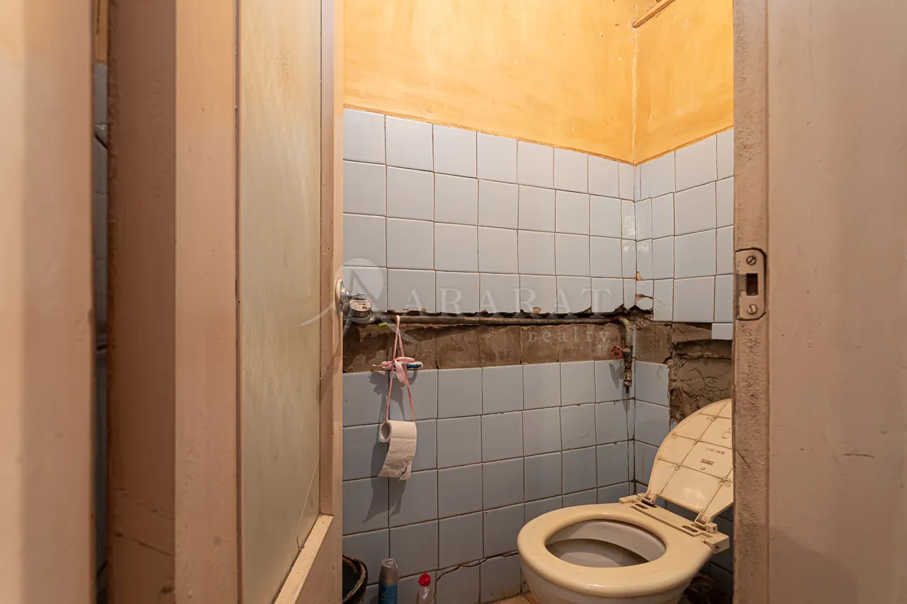 3 bedroom apartment for sale Khanjyan St, Center Yerevan, 157734