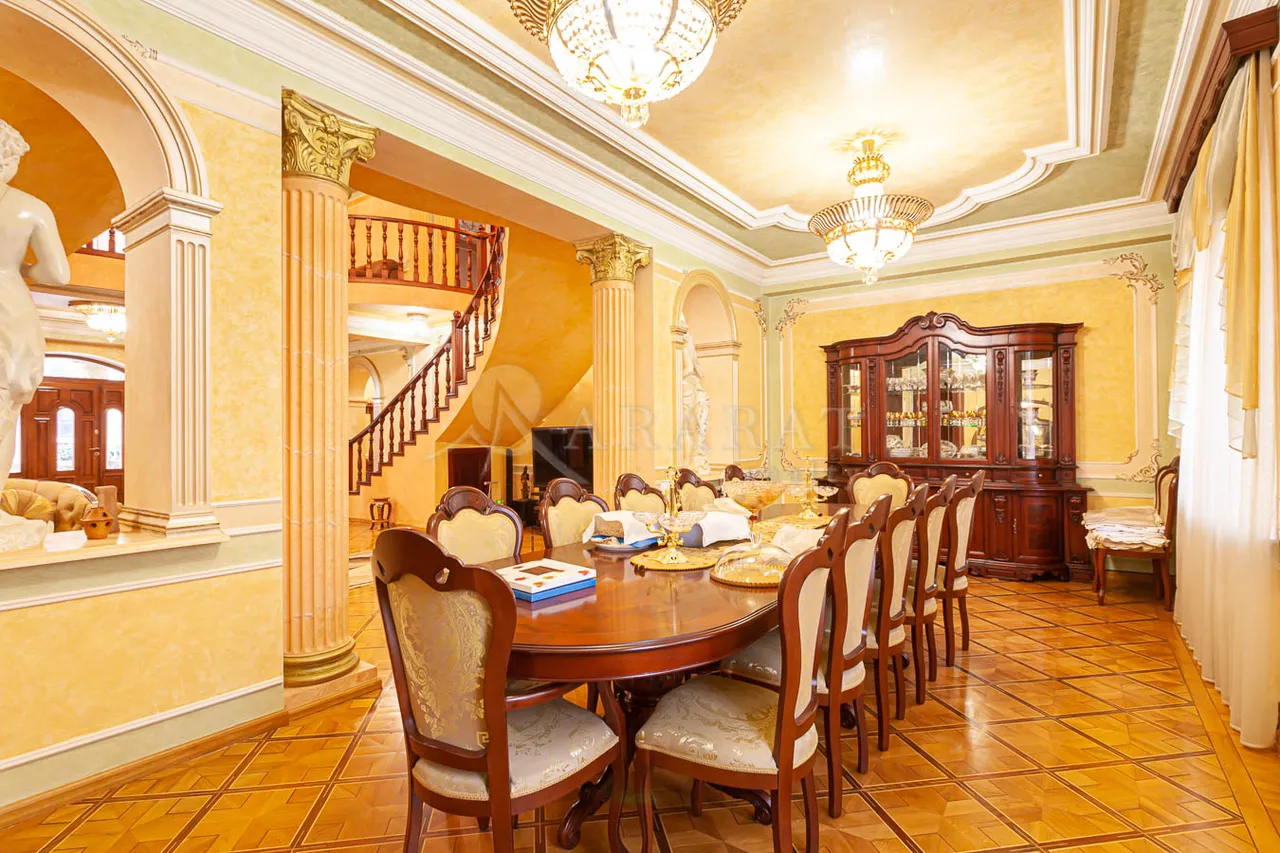 House for sale Pirumyans St, Davtachène Yerevan, 157262