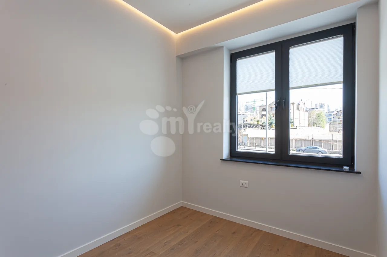 3 bedroom apartment for rent خیابان لئونید اغالدیان, مرکز شهر ایروان, 161910