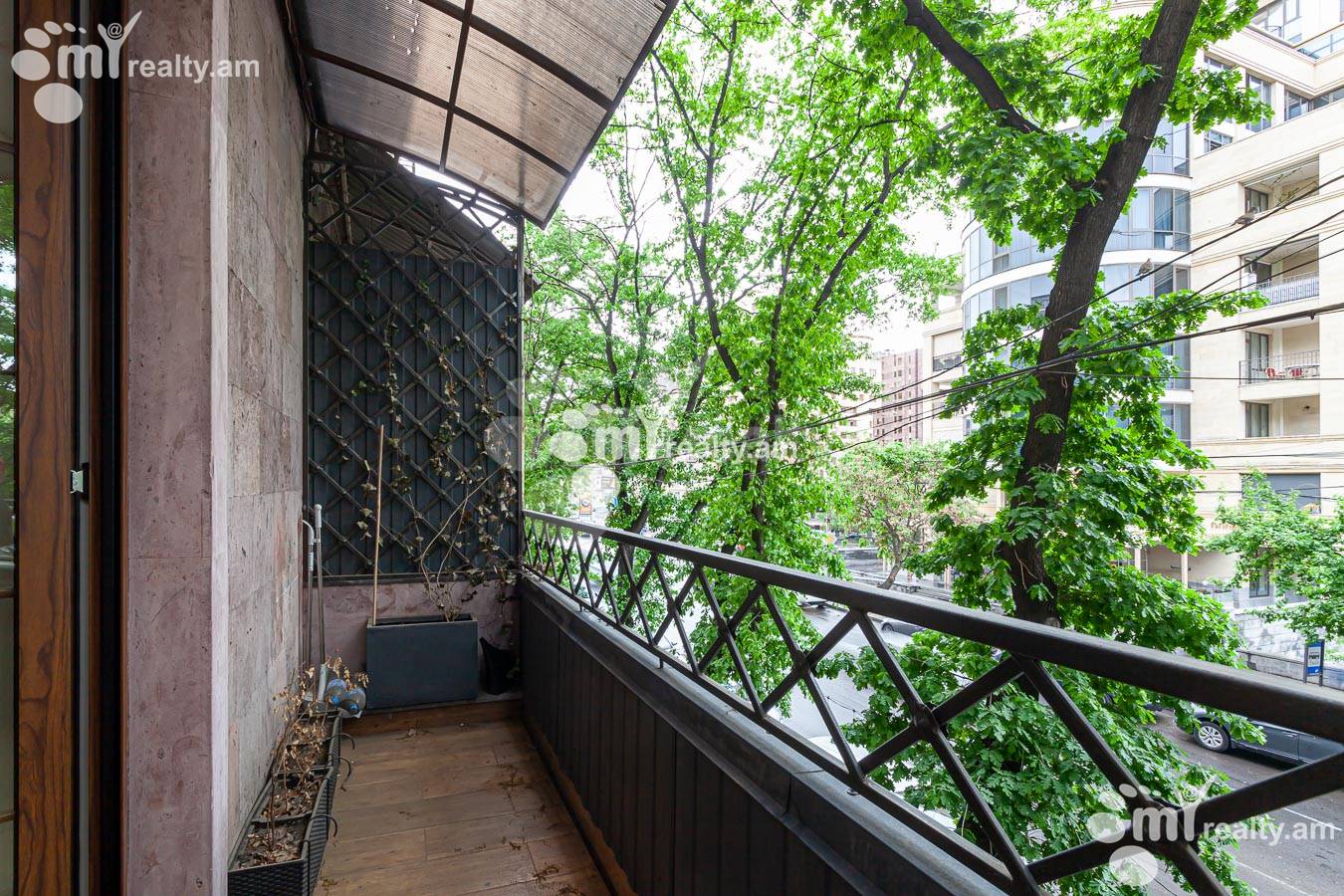 3 սենյականոց բնակարան վարձով Սարյան փող, Կենտրոն Երևան, 155319