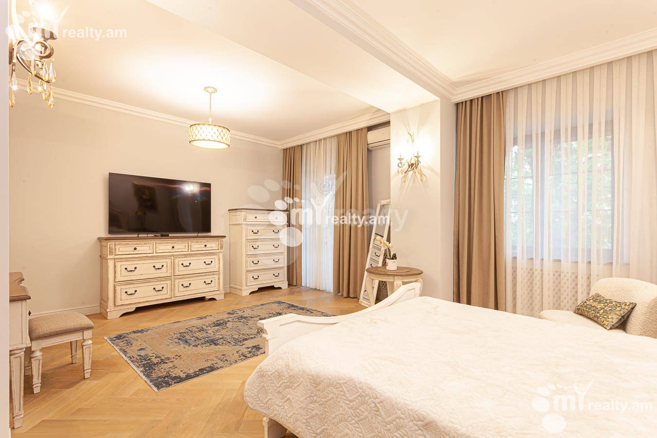 3 սենյականոց բնակարան վարձով Սարյան փող, Կենտրոն Երևան, 155319