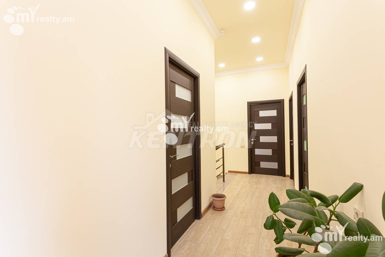 House for sale Paruyr Sevak dis., Awan Yerevan, 155371