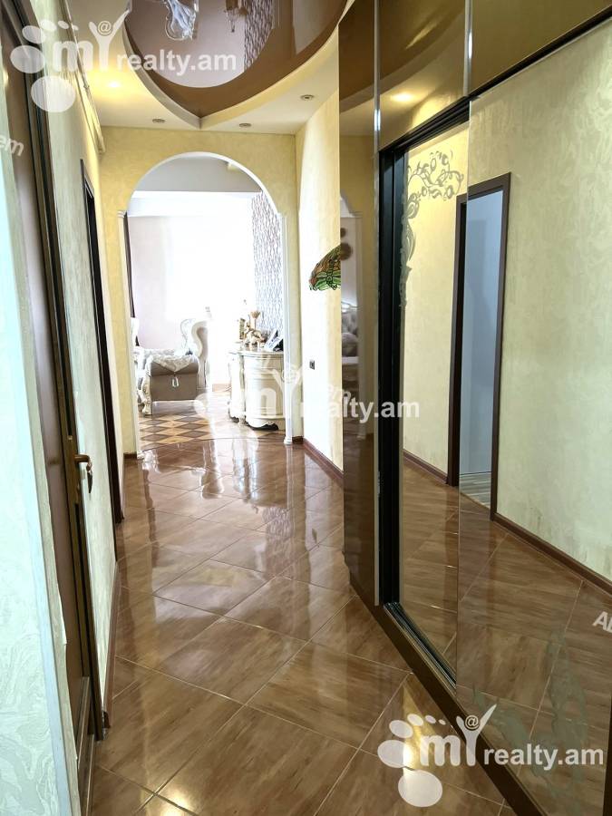 3 bedroom apartment for sale خیابان مامیکونیانتس, عربگیر ایروان, 150557