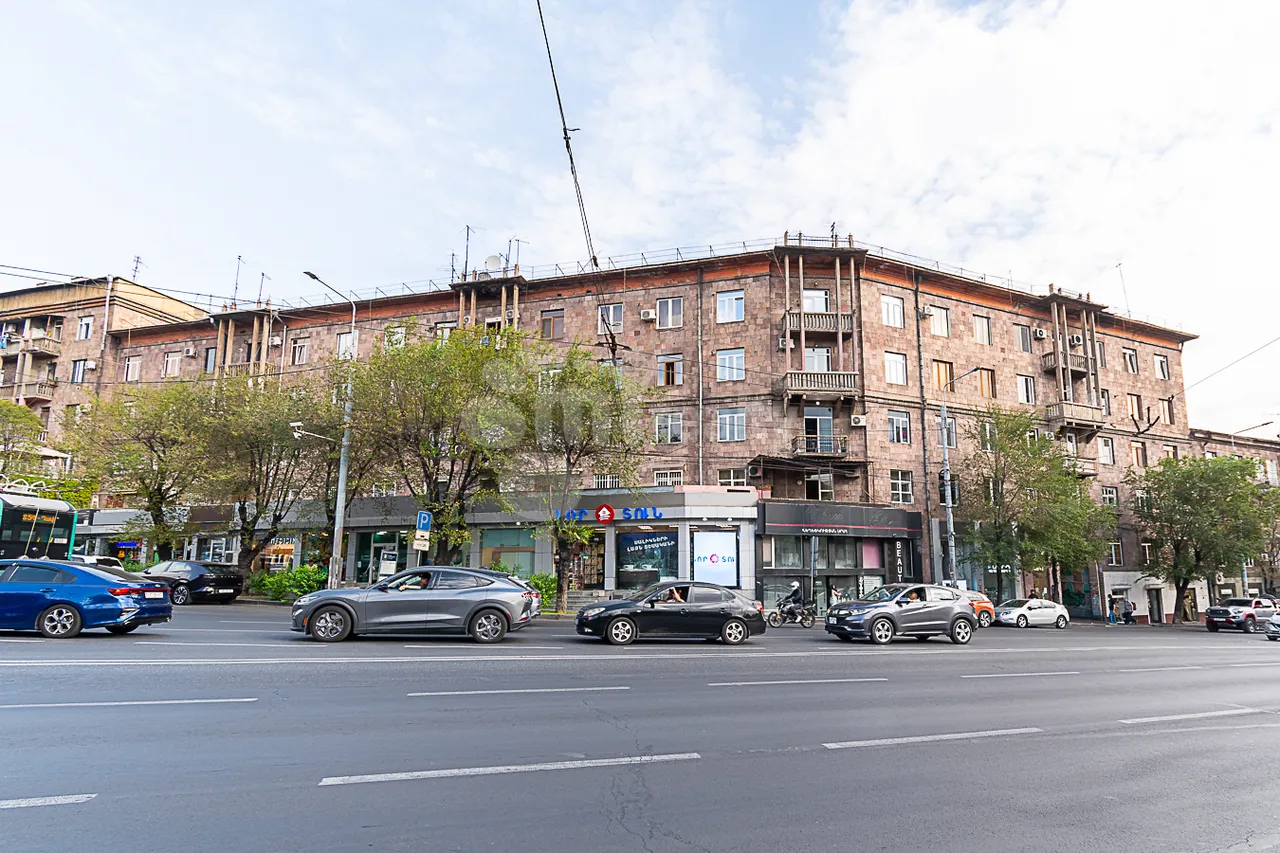 Կոմերցիոն տարածք վարձով Կասյան փող, Արաբկիր Երևան, 161734