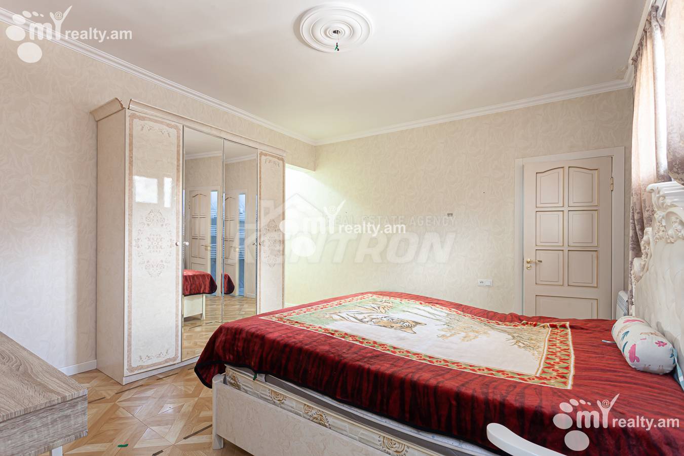 House for sale خیابان سِپوه, عربگیر ایروان, 155978