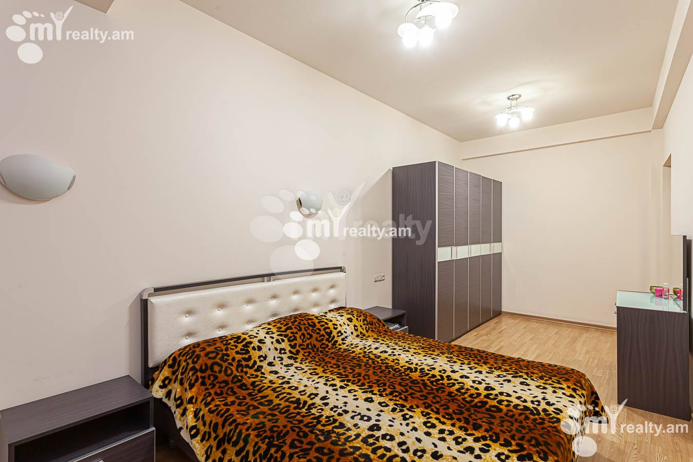 2 bedroom apartment for sale Saryan St, Center Yerevan, 154205
