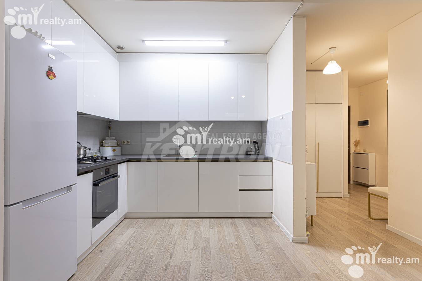 3 սենյականոց բնակարան  Միկոյան փող, Դավթաշեն Երևան, 156936