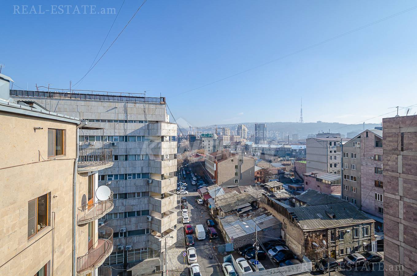 Купить 5 комнатную квартиру Мгер Мкртчян ул, Центр Ереван, 143829