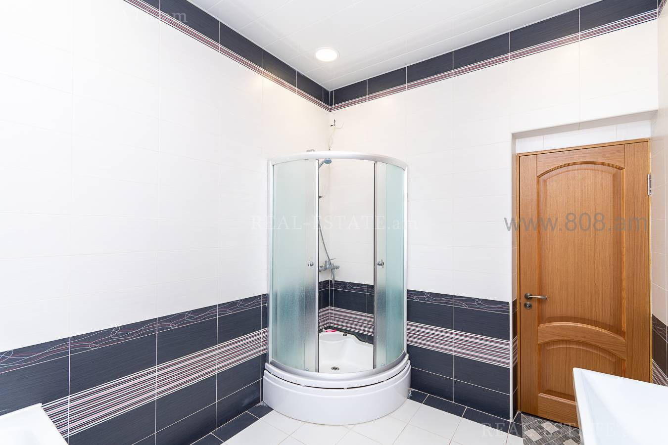 House for sale خیابان مِلوکوموف, داوتاشِن ایروان, 125601