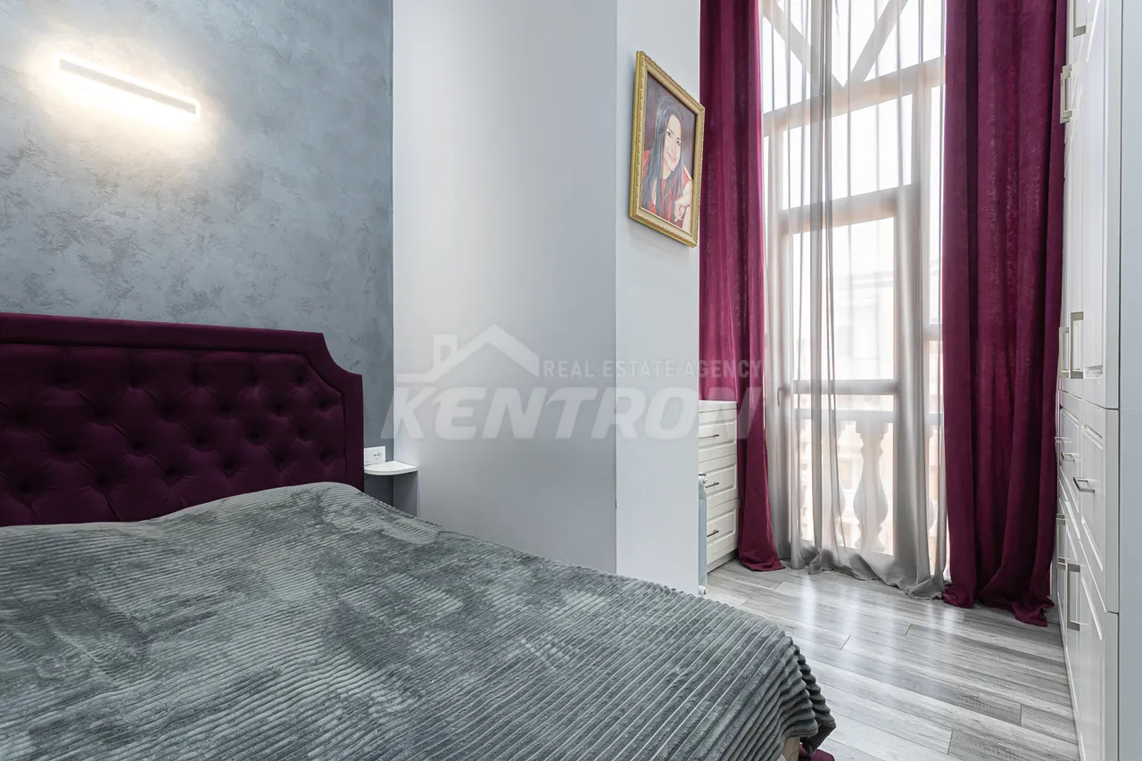 4 bedroom apartment for sale خیابان آدونس, عربگیر ایروان, 159644