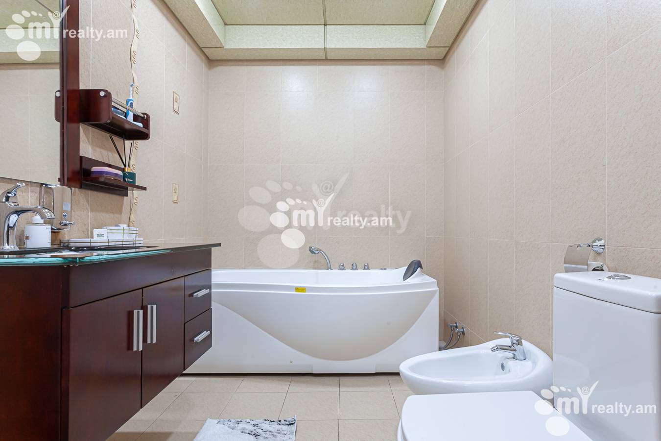 6 bedroom apartment for sale Teryan St, Center Yerevan, 154457