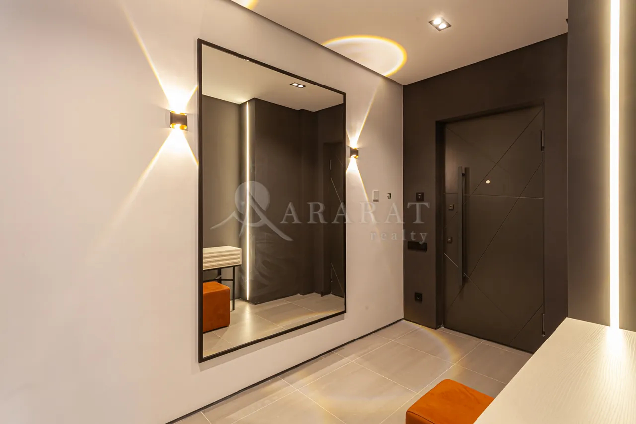 4 bedroom apartment for sale Aram St, Center Yerevan, 158707
