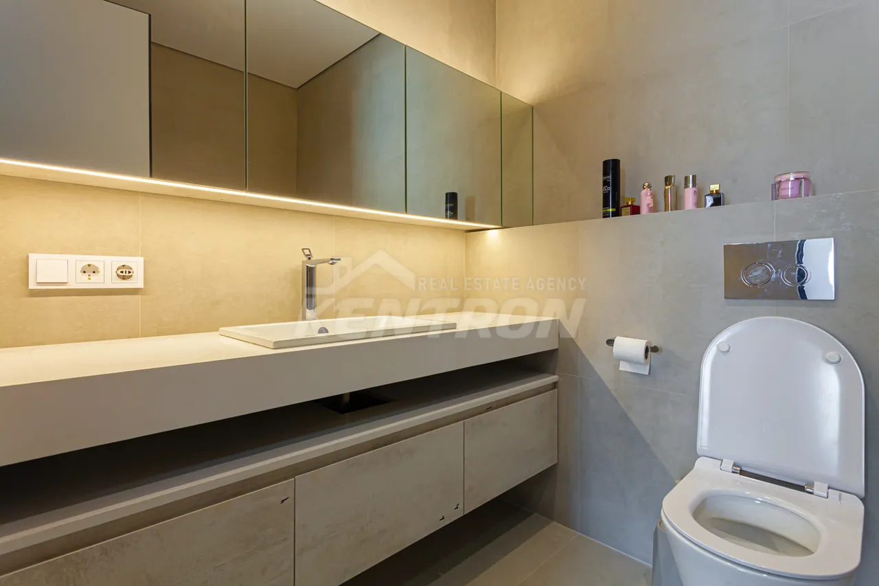 4 bedroom apartment for sale Aram St, Center Yerevan, 158706