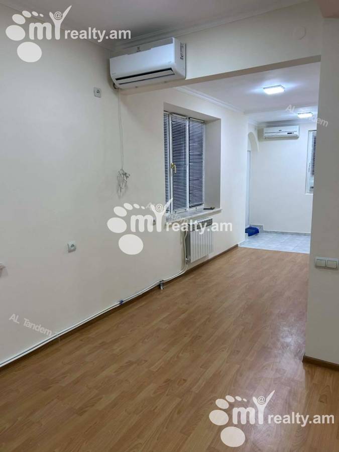 Снять коммерческoе помещение Сарян ул, Центр Ереван, 160184