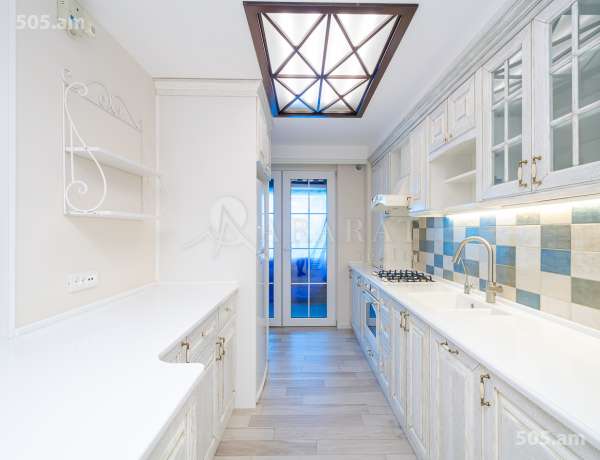 1-senyakanoc-bnakaran-vacharq-Yerevan-Center