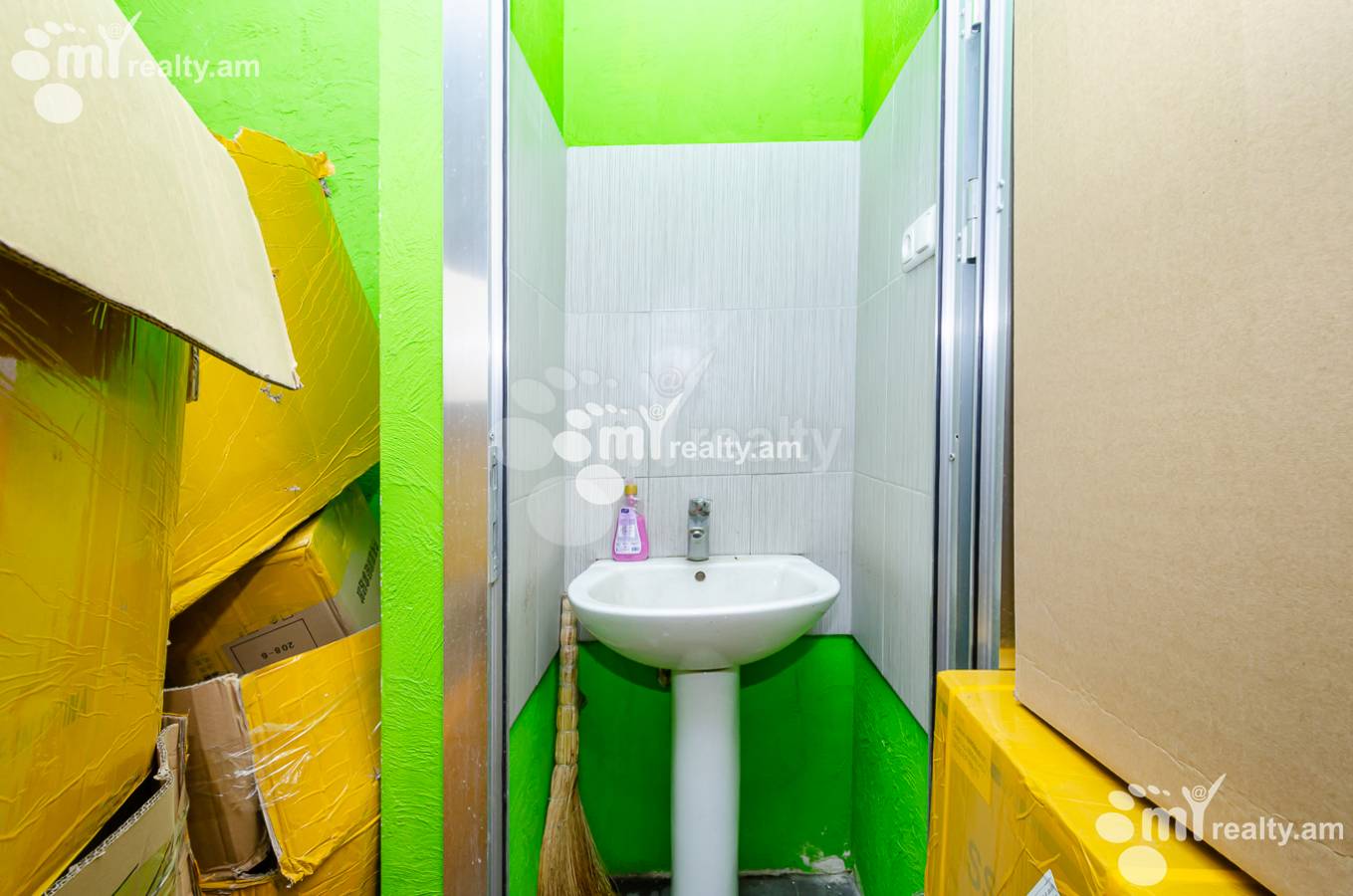 Commercial for sale خیابان تِریان, مرکز شهر ایروان, 144110