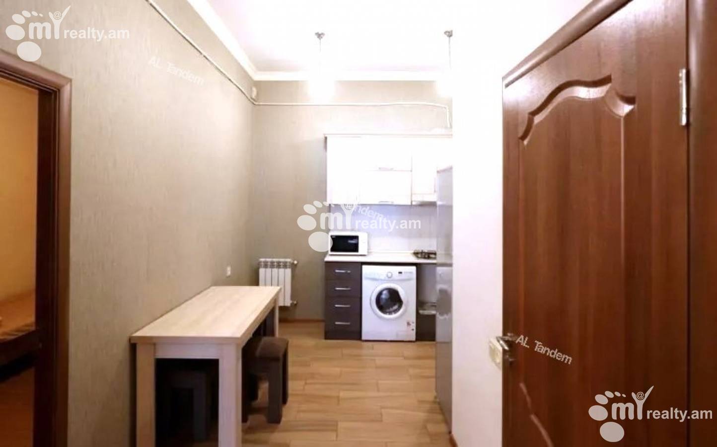 3 bedroom apartment for sale خیابان یِکمالیان, مرکز شهر ایروان, 143081