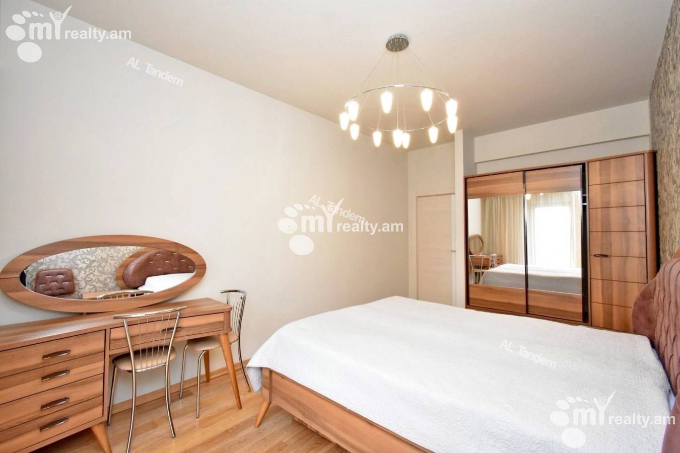 4 bedroom apartment for rent Leo St, Center Yerevan, 156979