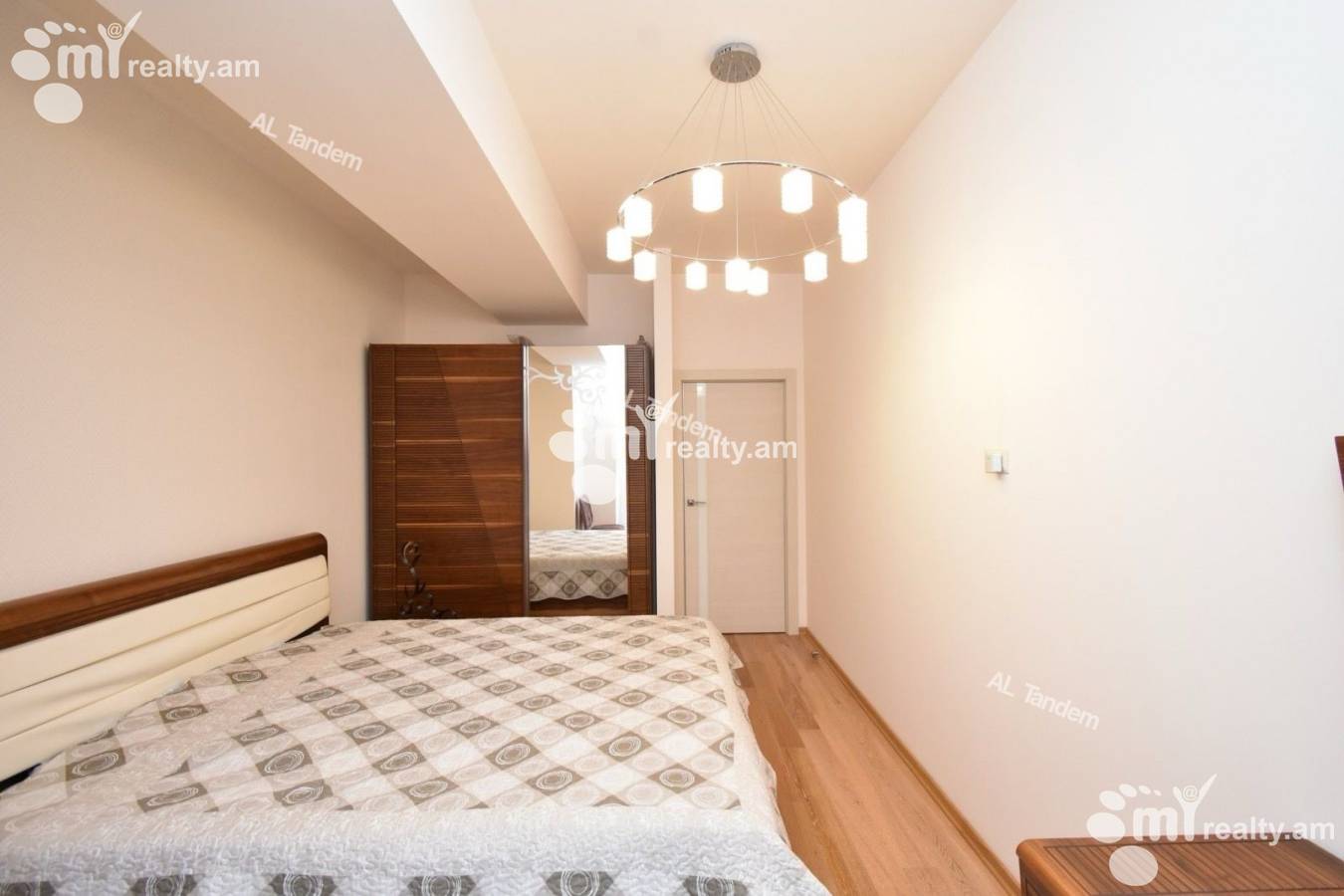 4 bedroom apartment for rent Leo St, Center Yerevan, 156979