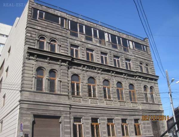 komercion-vacharq-Yerevan-Center