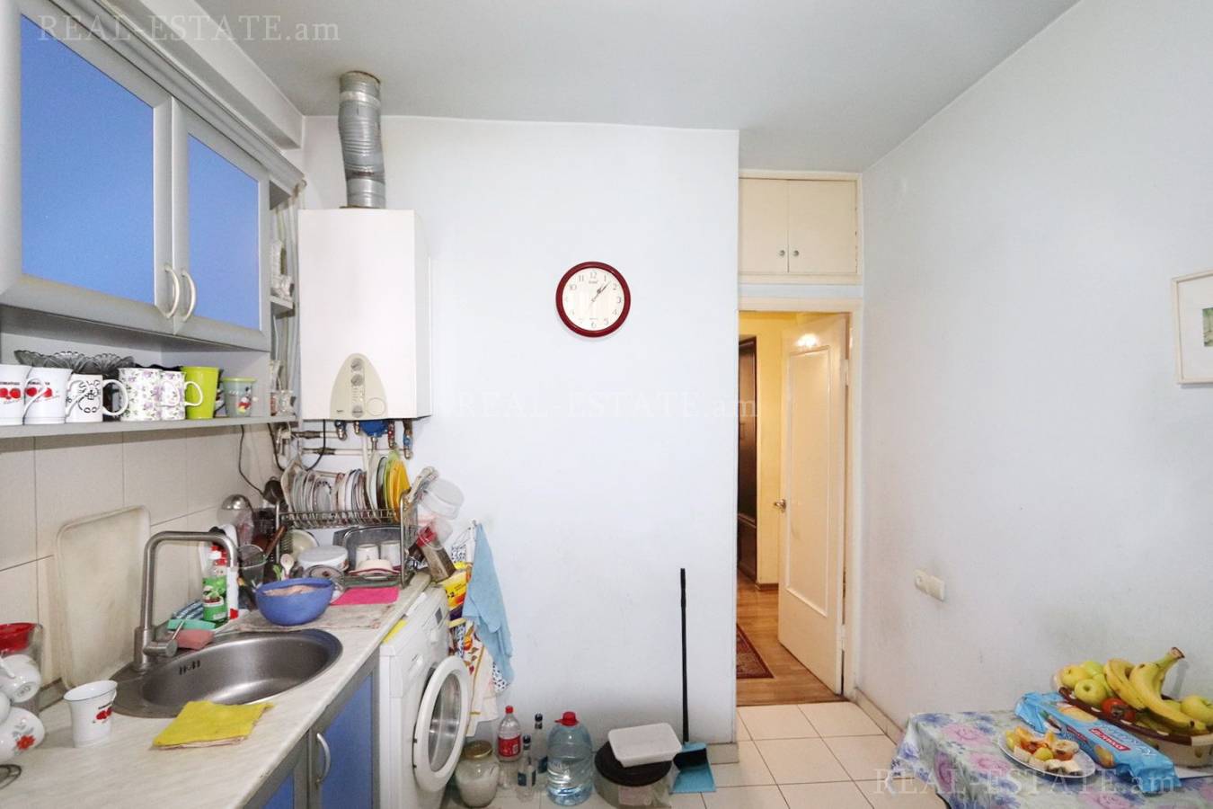 3 bedroom apartment for sale Saryan St, Center Yerevan, 136445