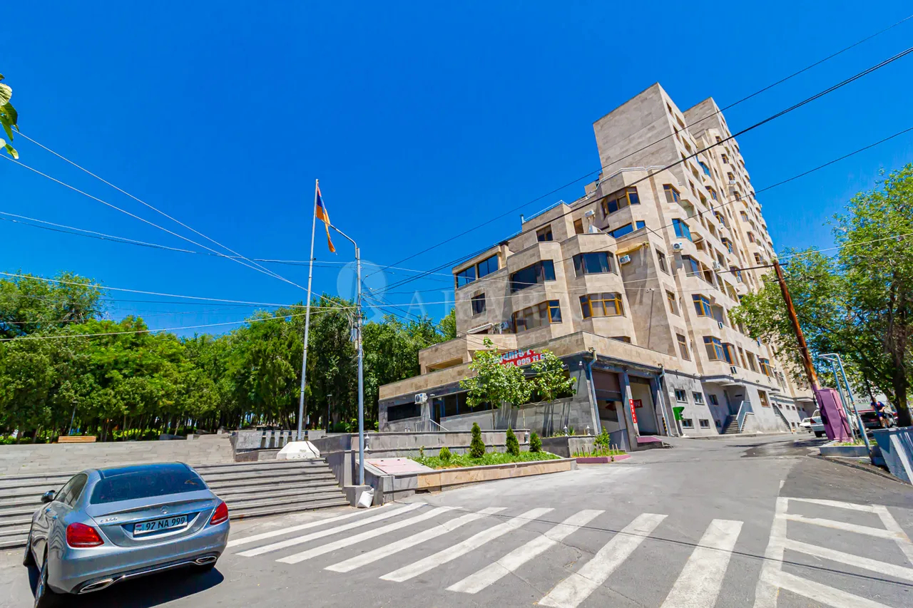 5 bedroom apartment for sale V.Papazyan St, Arabkir Yerevan, 158510