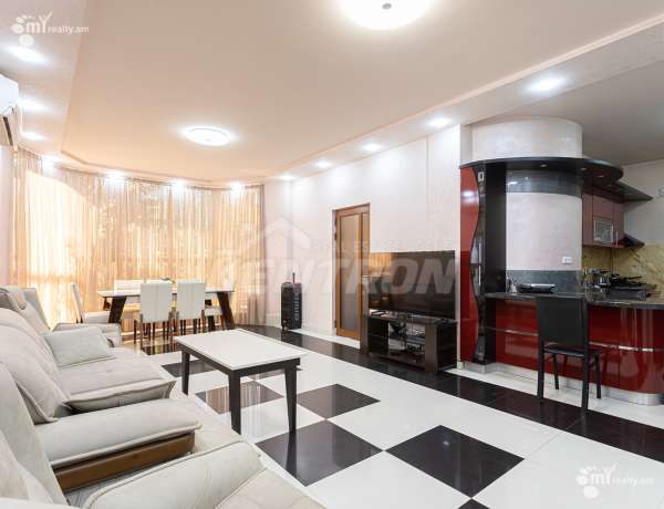 arandznatun-vacharq-Yerevan-Avan