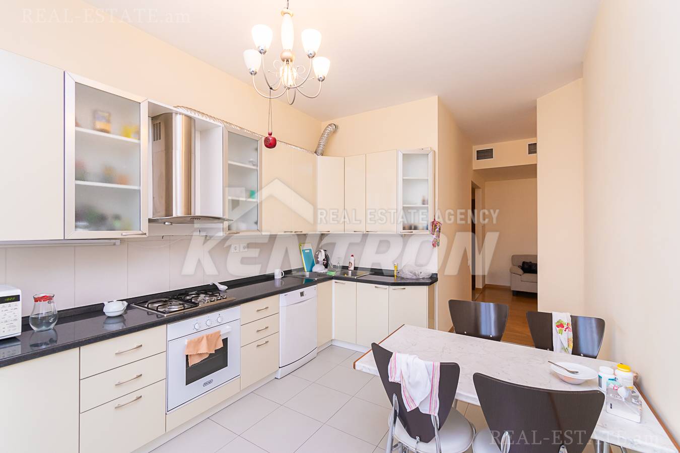 2 սենյականոց բնակարան  Պարոնյան փող, Կենտրոն Երևան, 135366