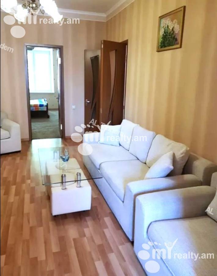 2 սենյականոց բնակարան  Մաշտոցի պող, Կենտրոն Երևան, 142296