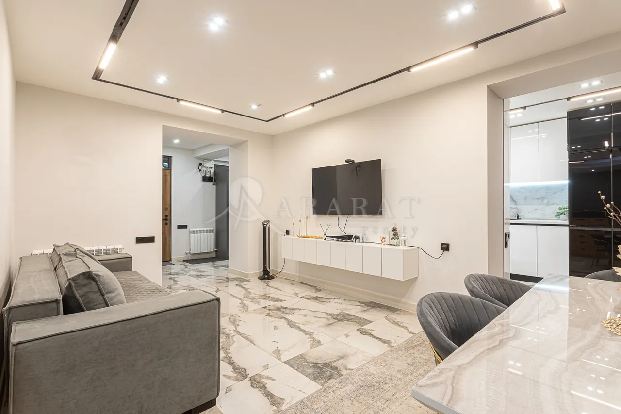 3 bedroom apartment for sale Gyulbenkyan St, Arabkir Yerevan, 157442