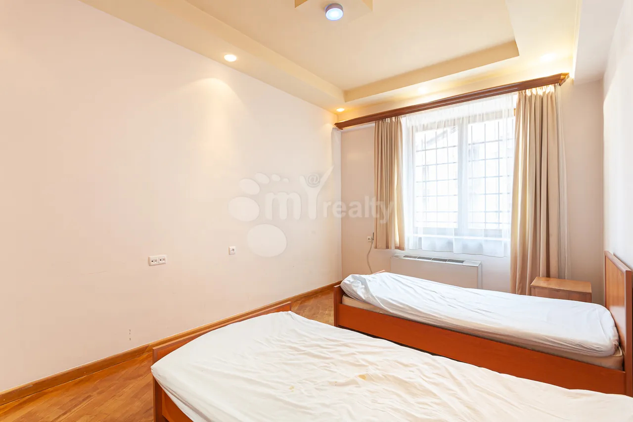 3 bedroom apartment for sale Northern(Hyusisayin)  Ave, Center Yerevan, 159098