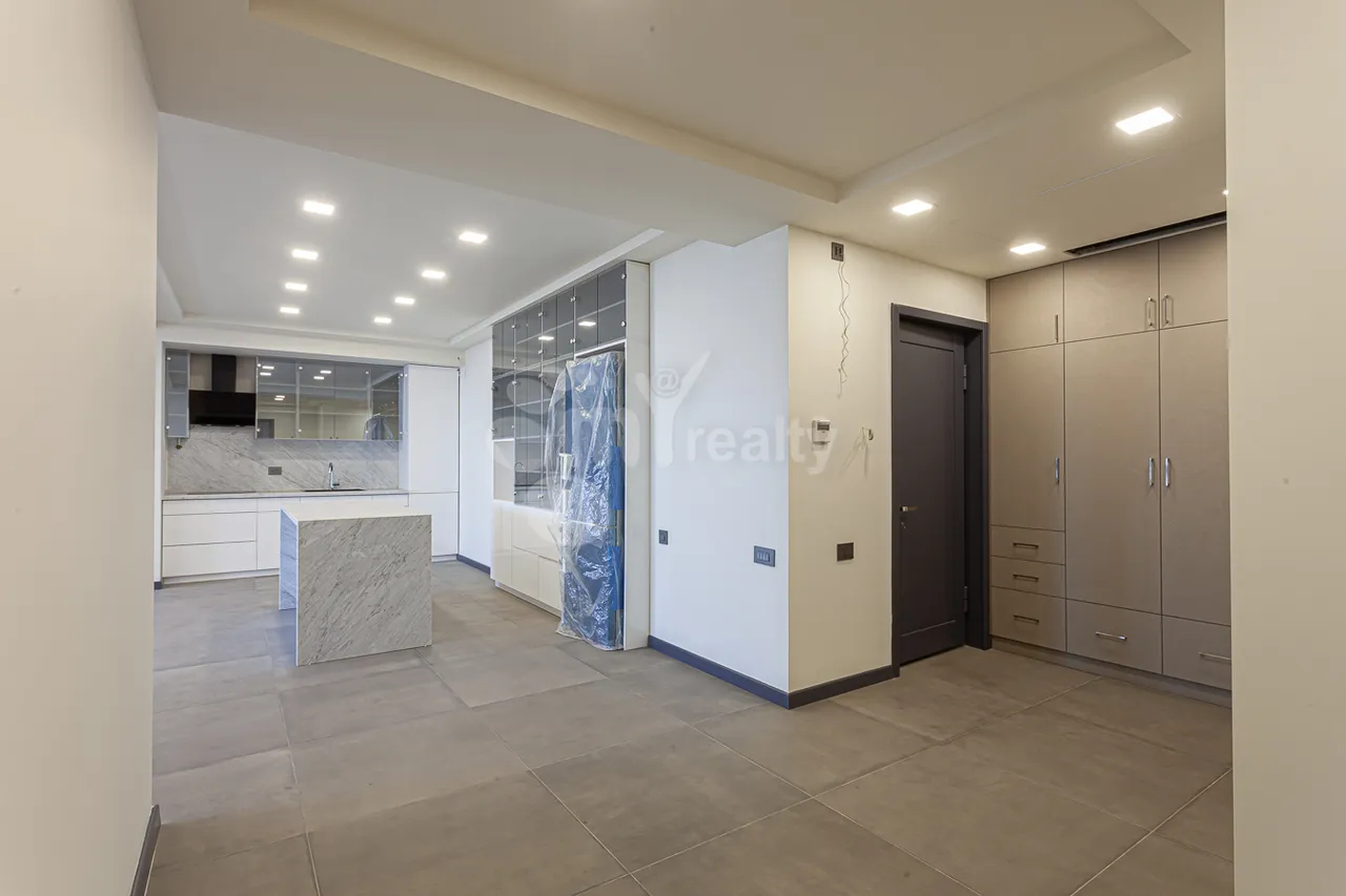 3 bedroom apartment for sale Komitas Ave, Arabkir Yerevan, 160803