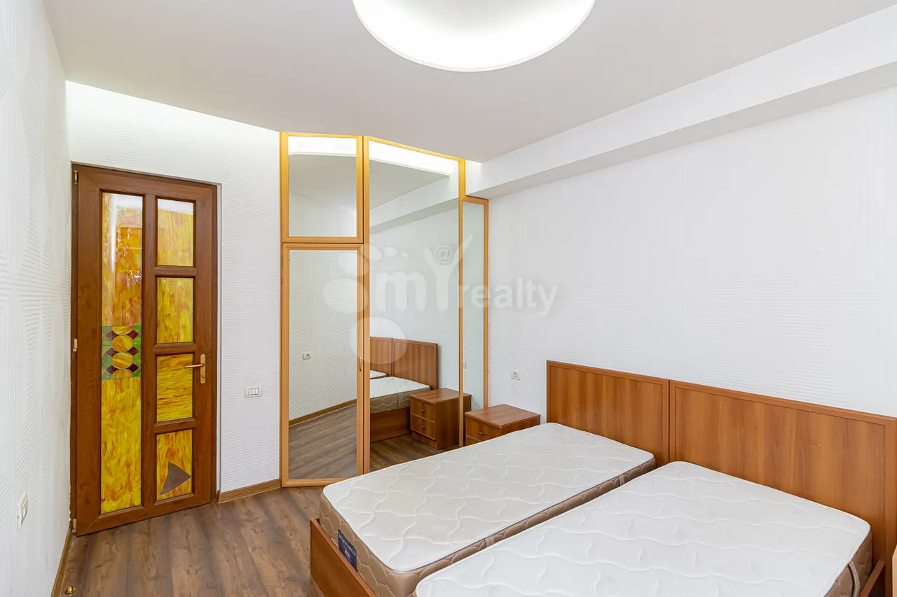 3 սենյականոց բնակարան վարձով Հյուսիսային պող, Կենտրոն Երևան, 159697